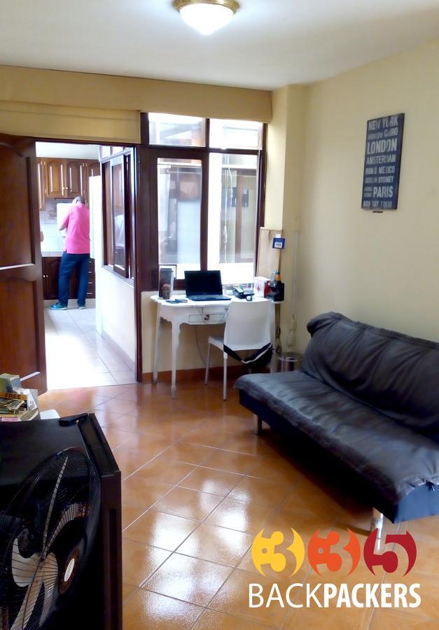 הוסטל לימה 335 Backpackers מראה חיצוני תמונה