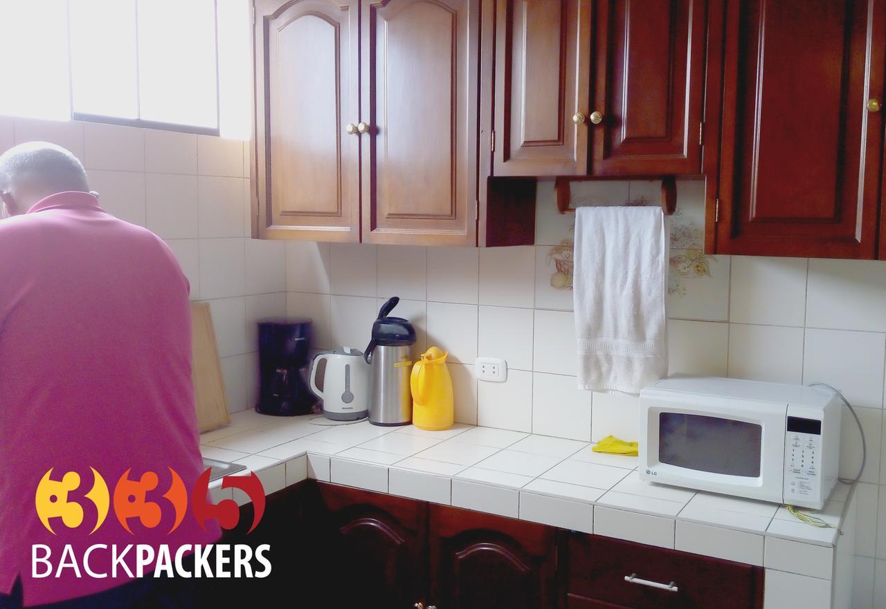 הוסטל לימה 335 Backpackers מראה חיצוני תמונה